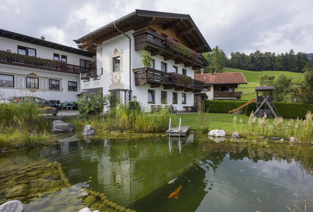 Landgasthof Pfarrwirt Thiersee Exterior foto
